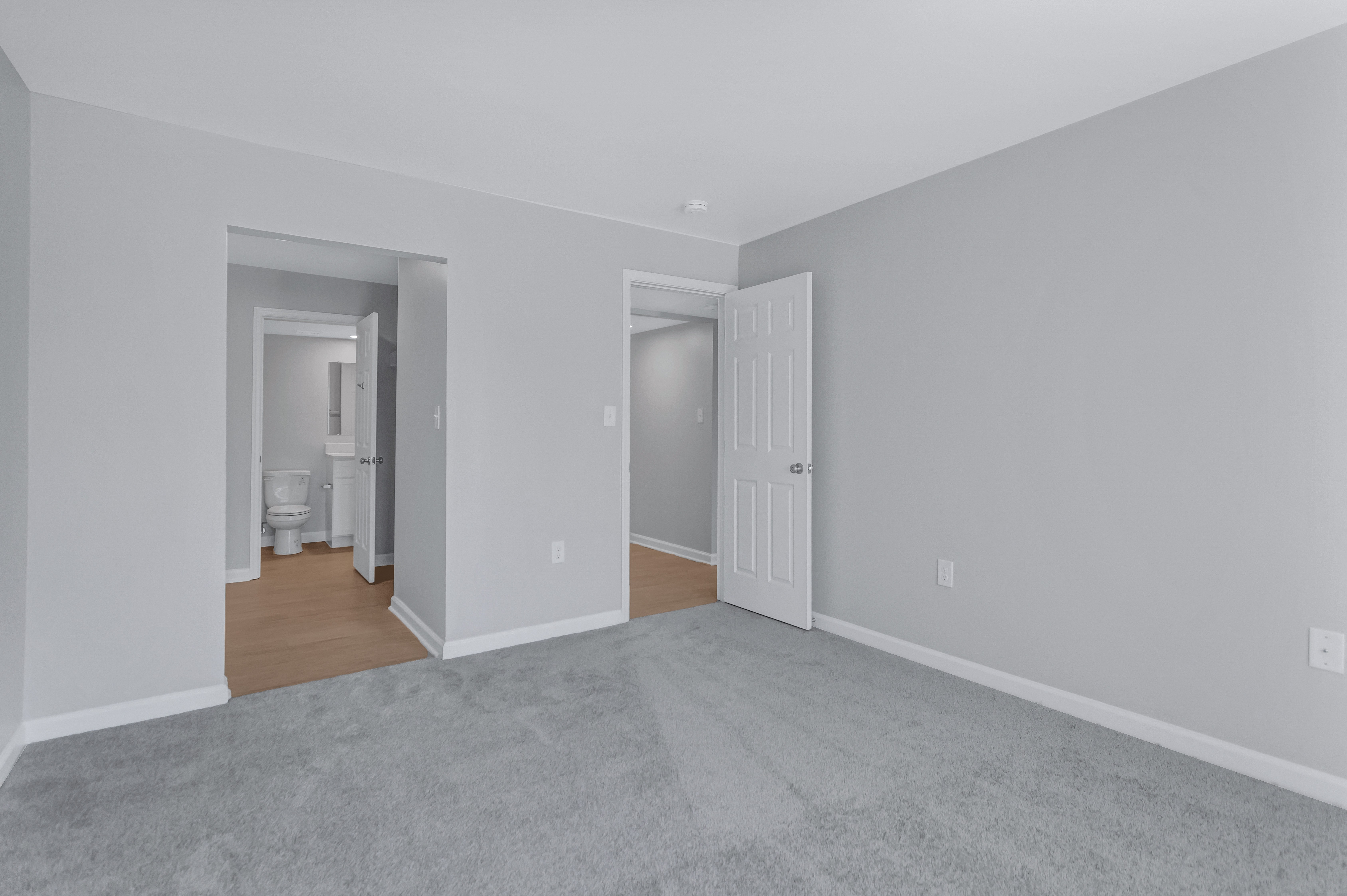 Columbia Glade is a similar property to Legacy At Twin Rivers located in Columbia