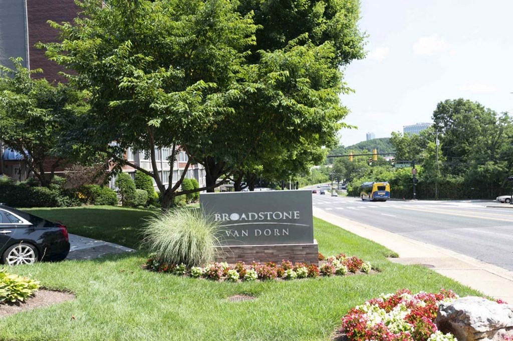 Broadstone Van Dorn Apartments, 420 N Van Dorn St., Alexandria, VA