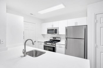 9430 Russia Branch View Dr 1-3 Beds Apartment for Rent - Photo Gallery 4