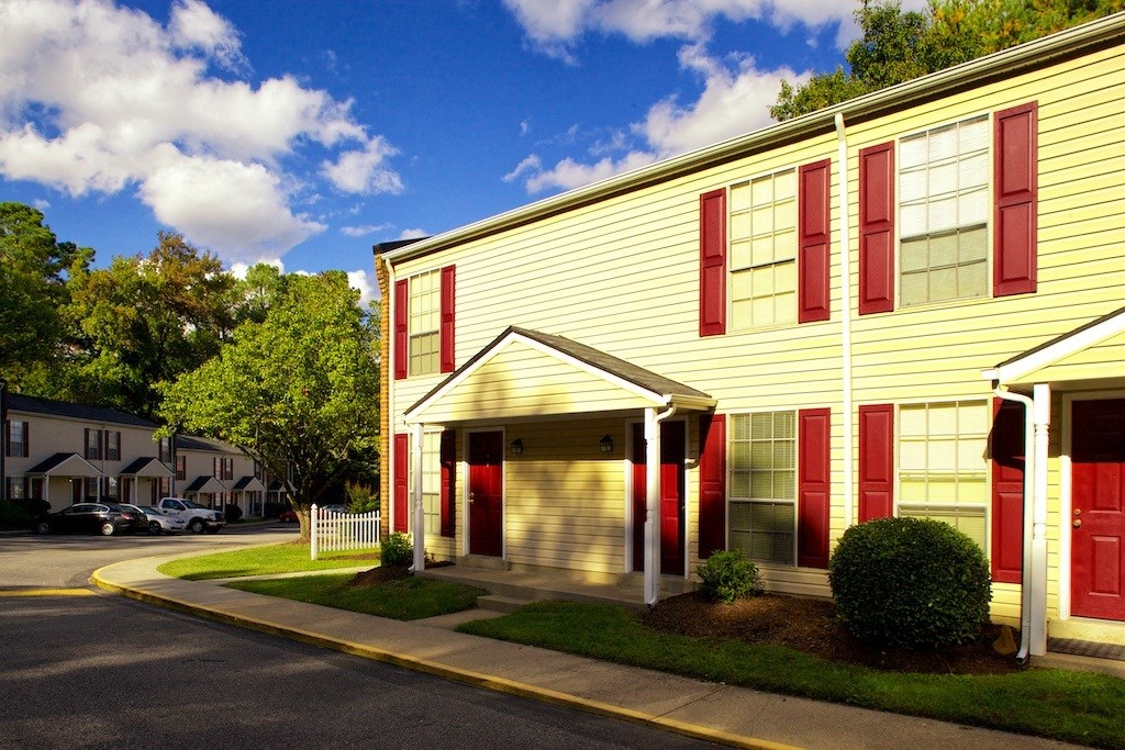 the building where the hotel is located