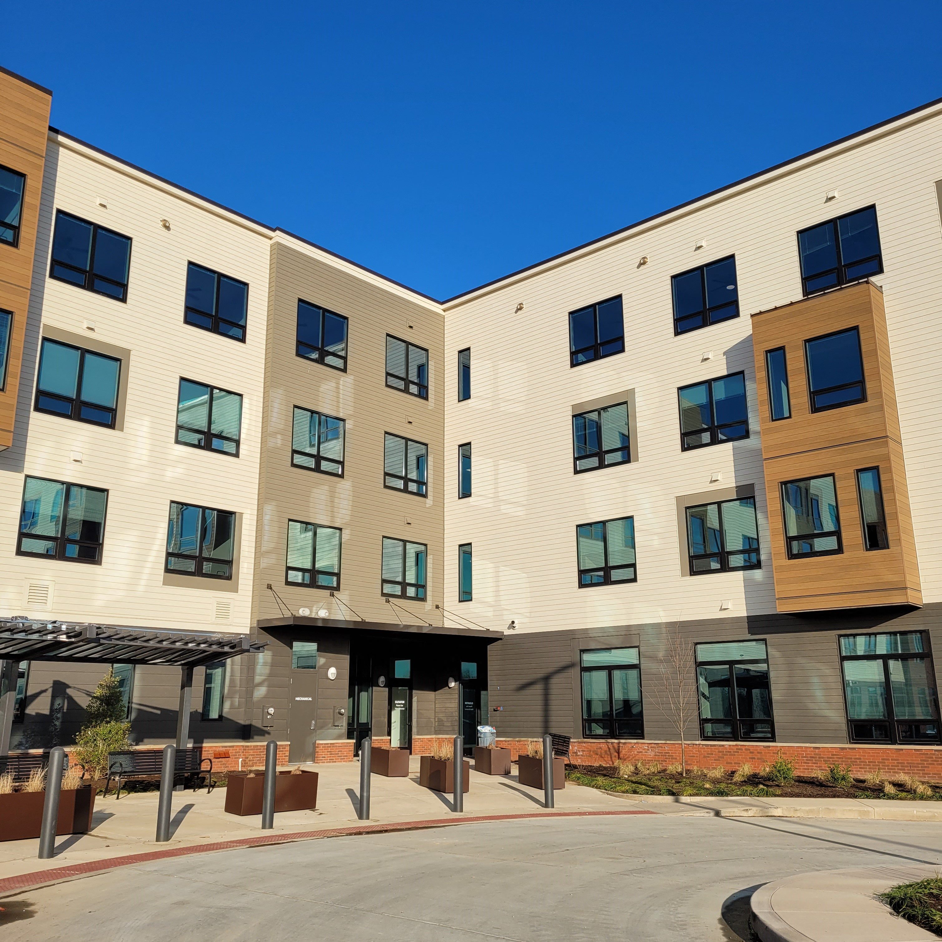 Beecher Terrace Senior Apartments, 450 Roy Wilkins Ave, Louisville, KY