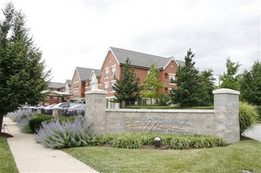 4575 Cadet Avenue 1-2 Beds Apartment for Rent - Photo Gallery 1
