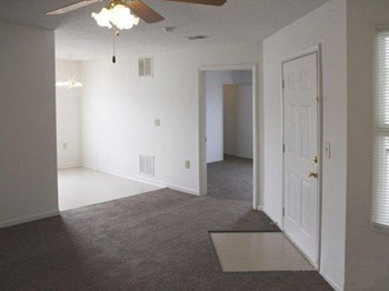 Apartment Living Room Apartment living room, Cameron Creek Apartments, Galloway, OH 43119 - Photo Gallery 6