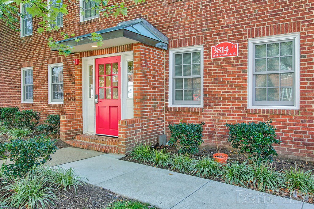 Clarendon Court Apartments, 3825 N. Seventh Street, A4, Arlington, VA
