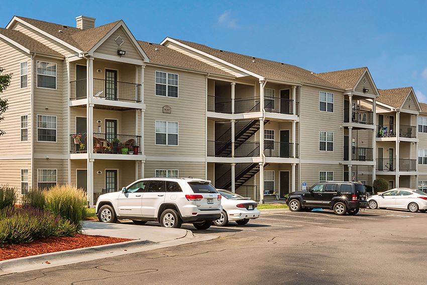 Cambury Hills Apartments, 16255 Emmet Plaza, Omaha, NE RentCafe