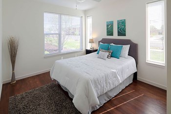 Bedroom-Legacy Pointe at Poindexter, Columbus, OH - Photo Gallery 31
