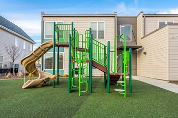 Playground-Legacy Pointe at Poindexter Columbus, OH - Photo Gallery 25