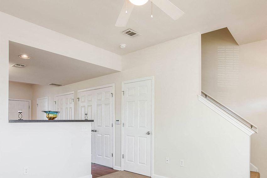 University Place Apartments, 1045 East EH Crump Blvd, Memphis, TN RentCafe