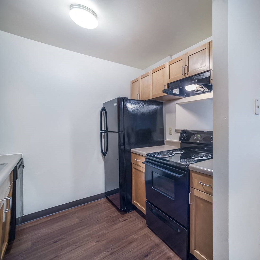 Apartment townhouse kitchen-The Brewery Apartments St. Louis, MO