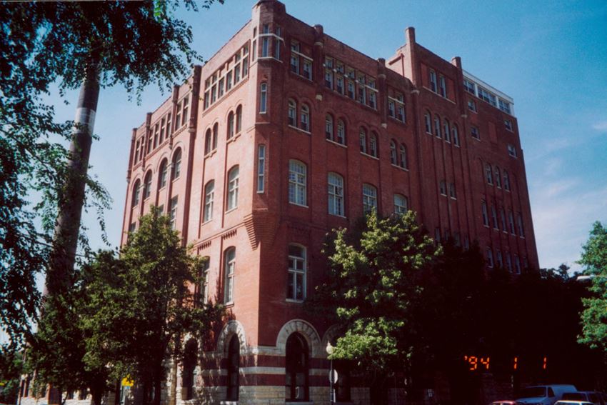 The Brewery Apartments, 1700 N. 20th St., St. Louis, MO RentCafe