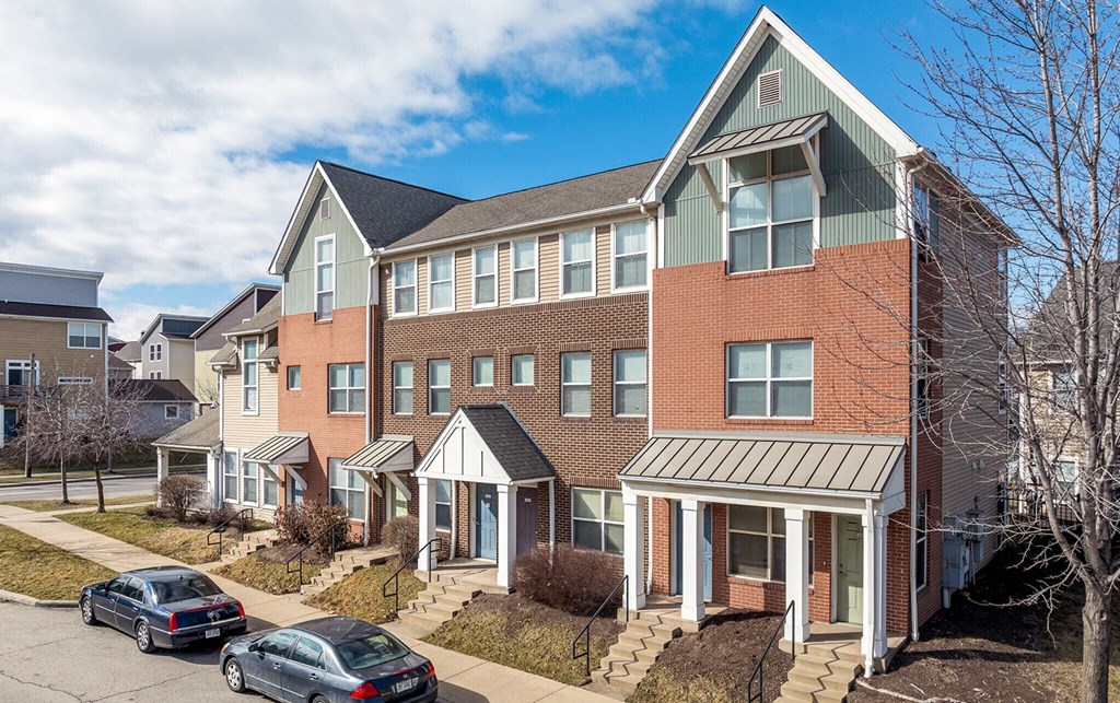 Tremont Pointe Apartments