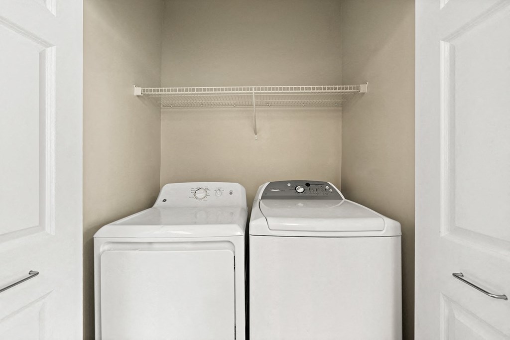 Tremont Pointe Apartments