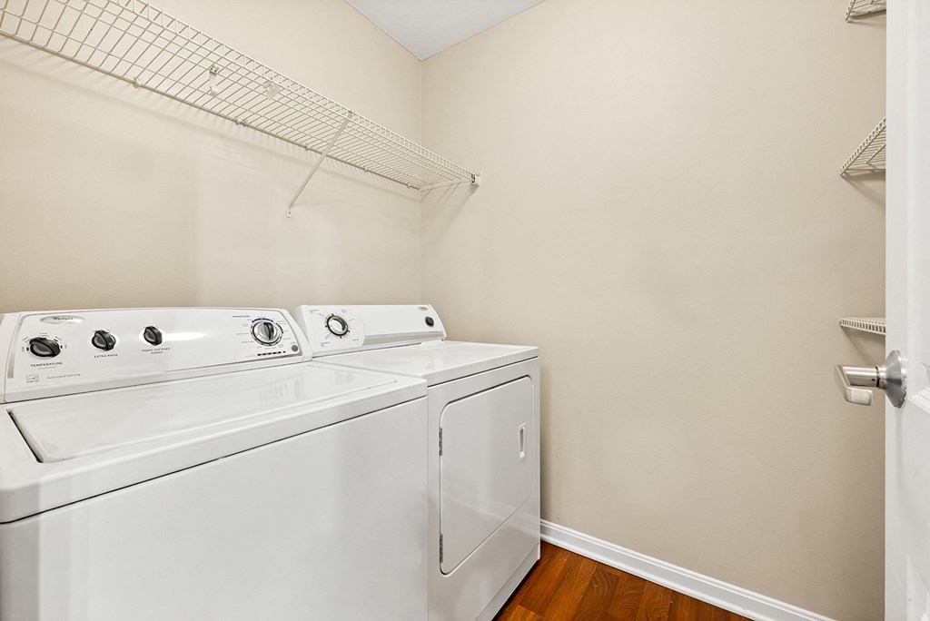 Tremont Pointe Apartments