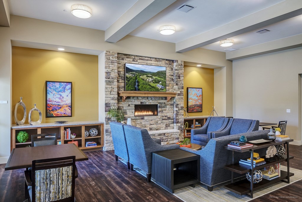 the preserve at ballantyne commons community living room