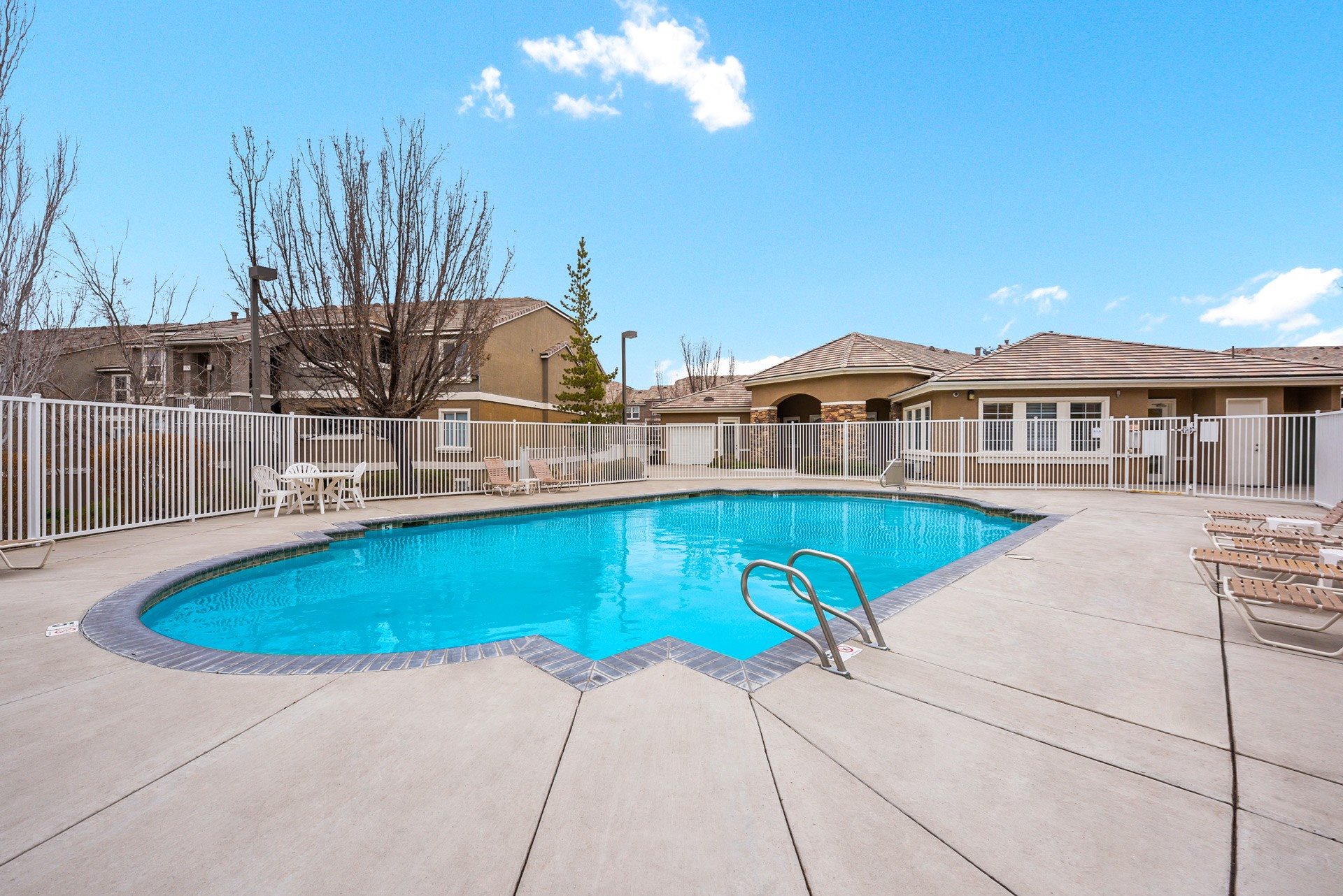 Zephyr Pointe Apartments In Reno Nv