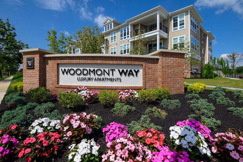 Woodmont Way