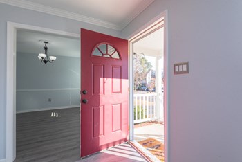 9020 Castle Point Drive 3 Beds Homes for Rent - Photo Gallery 3