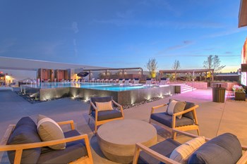 Outdoor Lounge - Photo Gallery 3