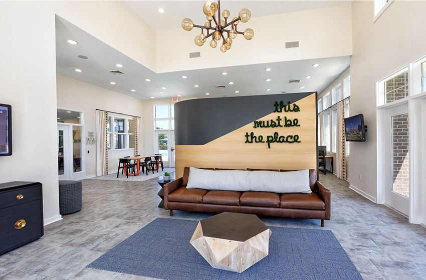 24-Hour Clubhouse with Coffee Bar and Wi-Fi - Photo Gallery