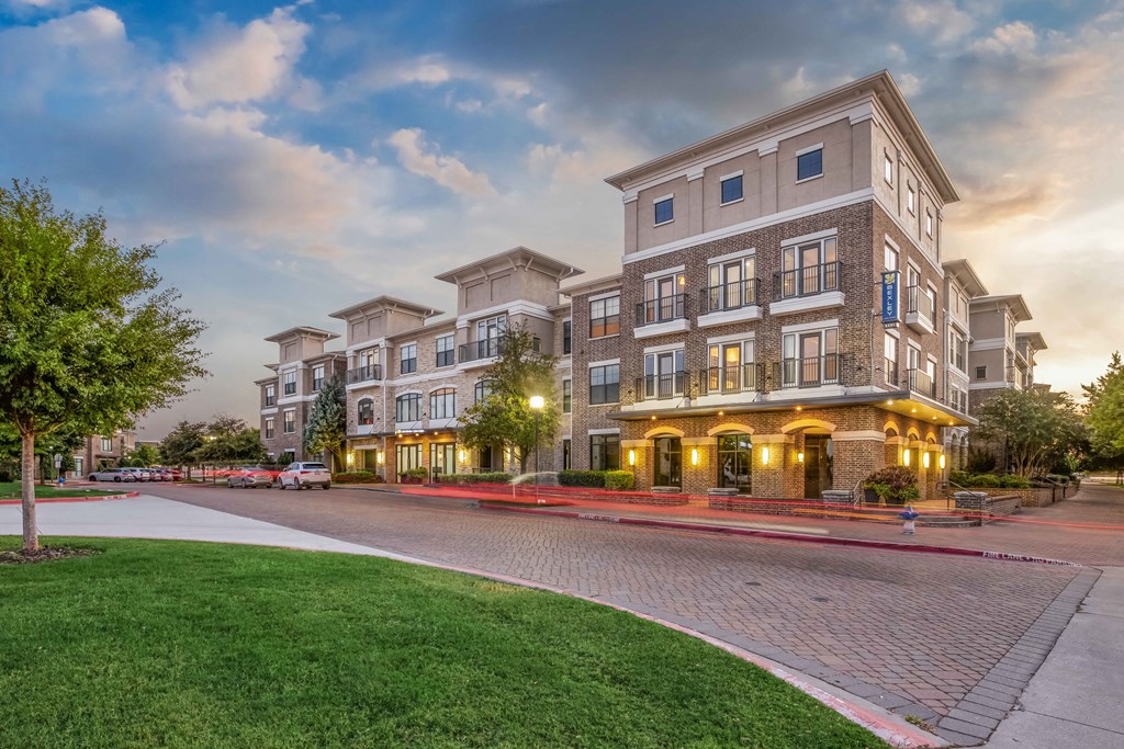 the residences at city center apartments exterior street view