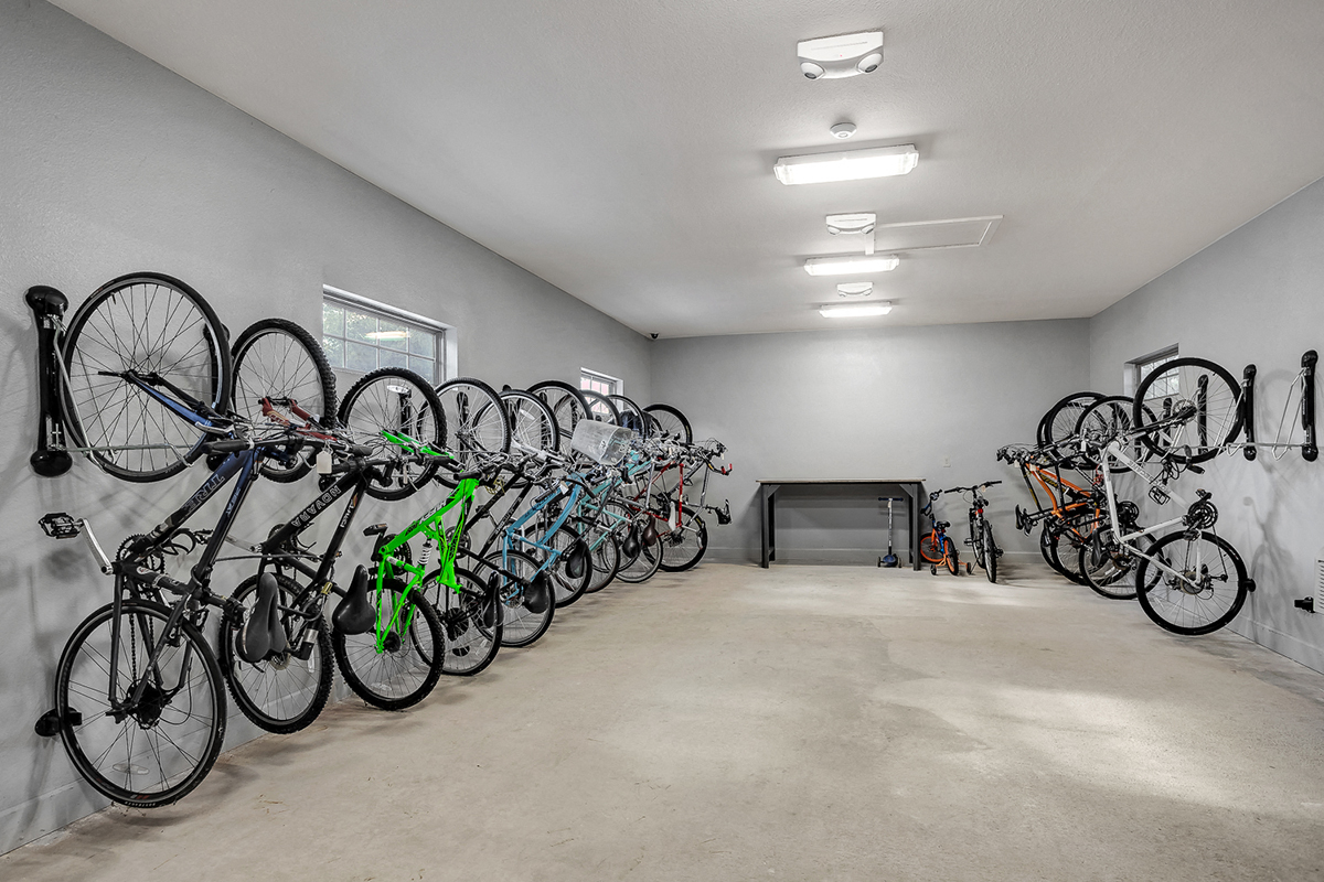 the residence apartments bike room