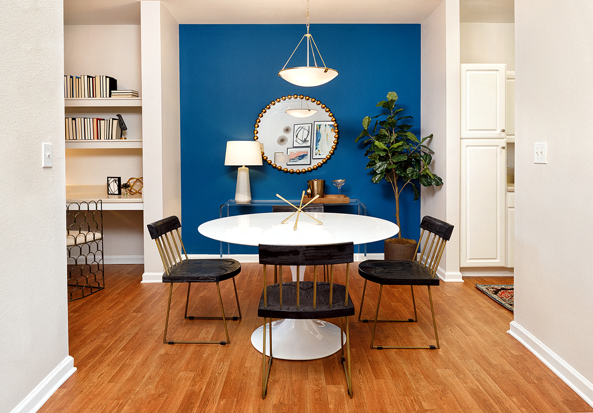 Timbercrest Model Dining