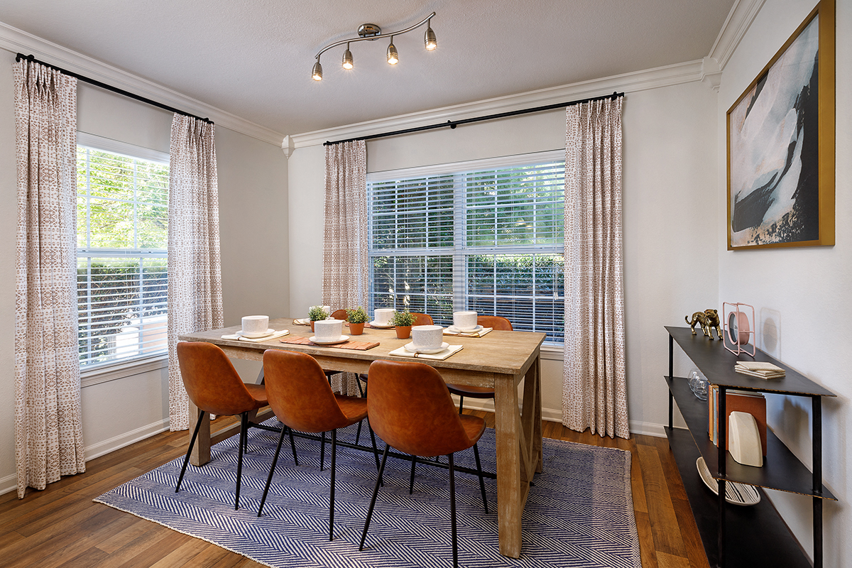 Madison Model Dining