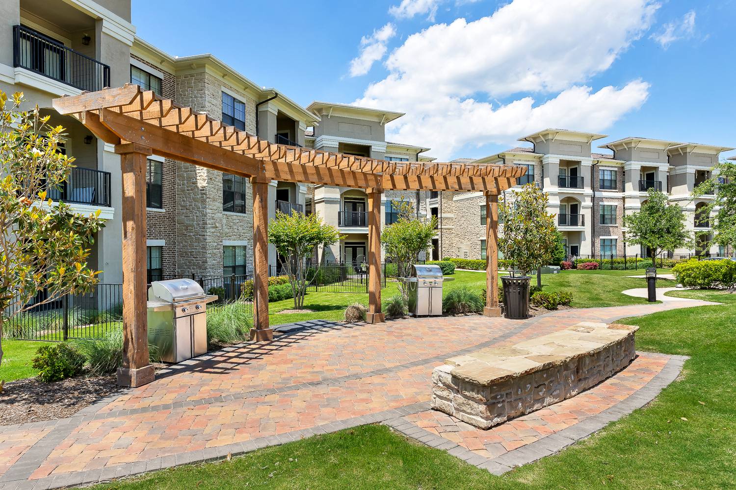 Outdoor Grilling/Picnic Area