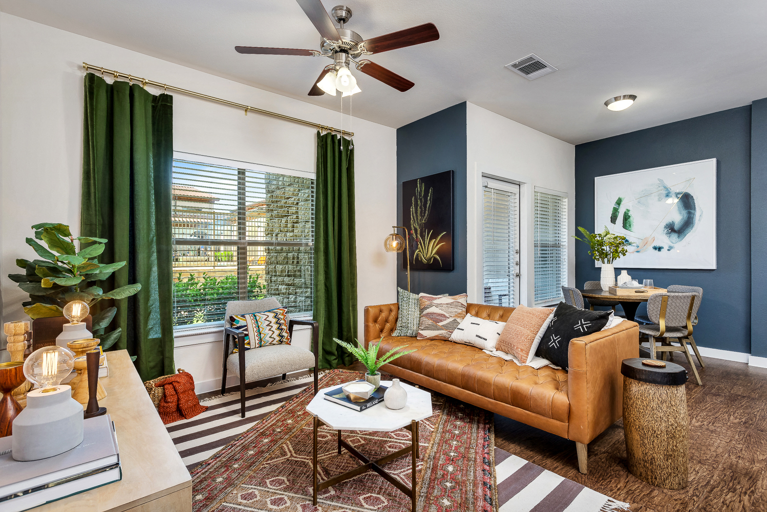 Hawthorn with Attached Garage Living