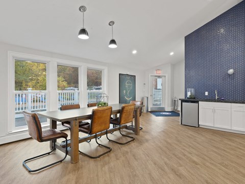 Clubhouse  at the River, Manchester, 03102