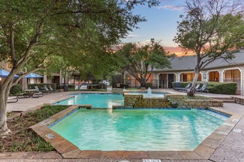 Luxurious Swimming Pool Luxurious Swimming Pool at The Willows on Rosemeade, Dallas, 75287 - Photo Gallery 4