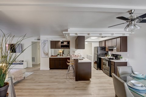 Dining Area with Kitchen View at Glen at Mesa Apartments, AZ 85201