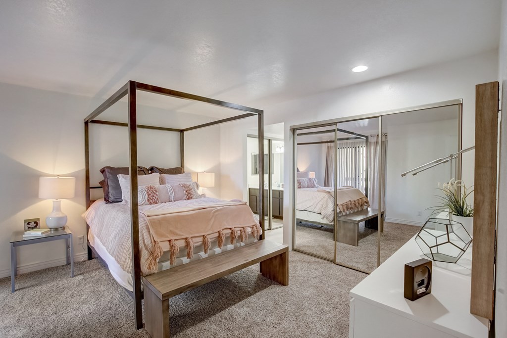 Large Bedroom Large Bedroom at Glen at Mesa Apartments, Mesa, Arizona
