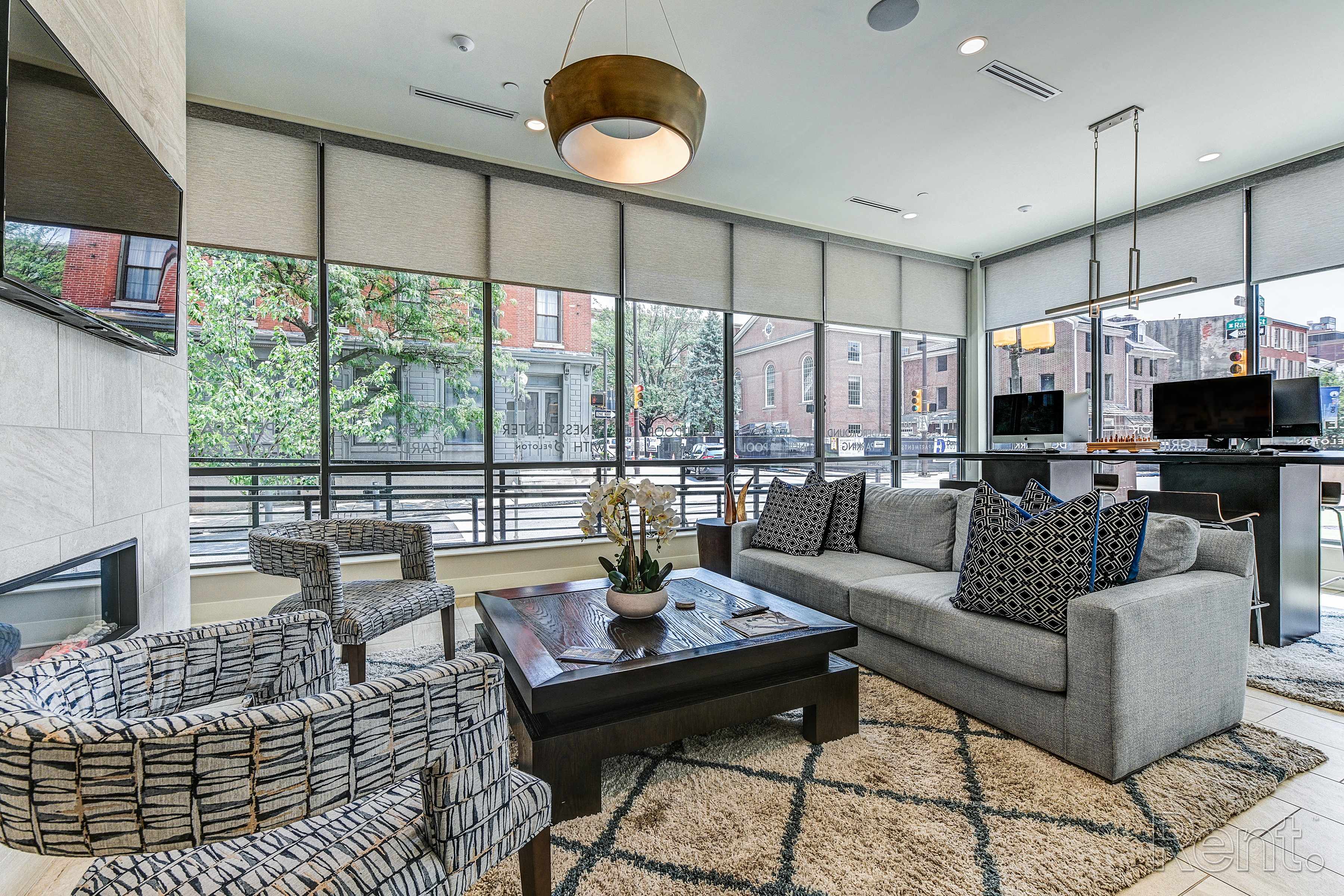 Living room with couches chairs and a coffee table  at The View at Old City, Philadelphia