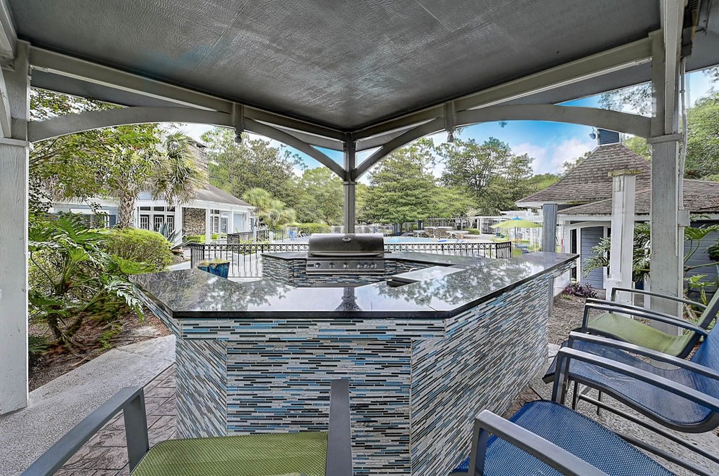 Gazebo with BBQ Grills at St. Johns Forest Apartments, Florida, 32277