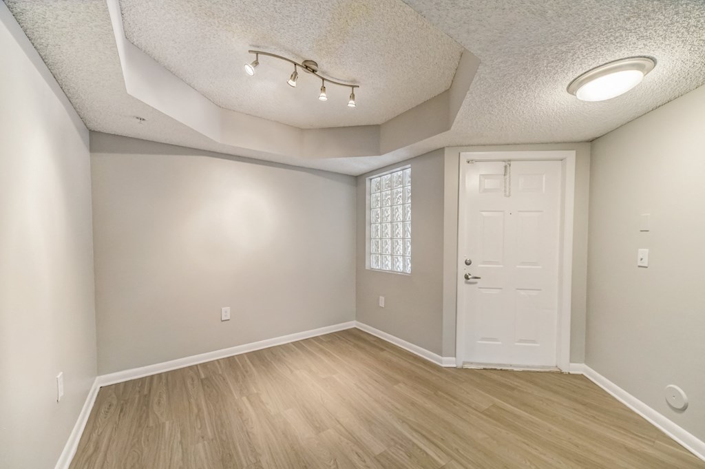 Dining room area with wood style floors at Pembroke Pines Landings, Pembroke Pines, FL, 33025