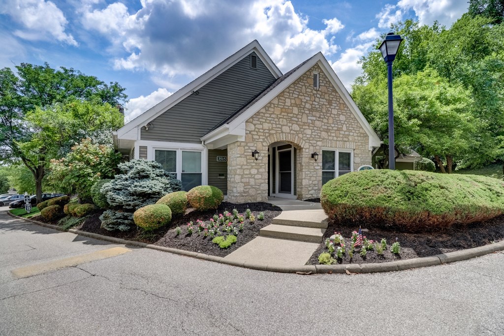 Entrance at Brookstone Village, Cincinnati, 45209
