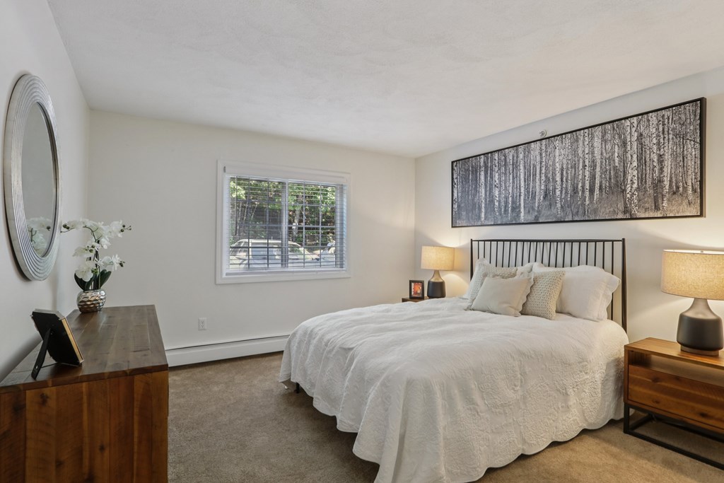 Spacious Bedroom at Heritage at the River, Manchester, 03102