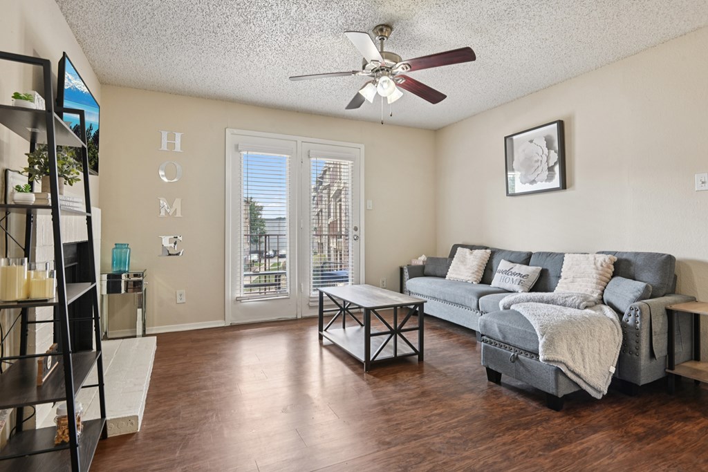 Living Area With Ceiling Fan at The Glen, Texas, 75067