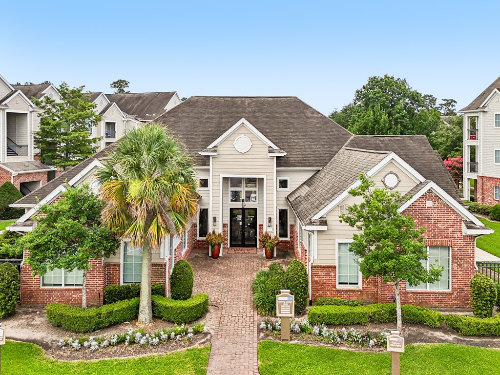 Exterior View at Kingwood Glen, Texas, 77339