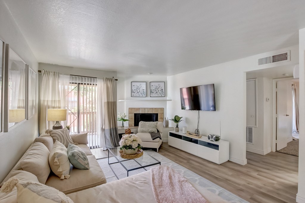 Expansive Living Areas at Glen at Mesa Apartments, Mesa, AZ 85201