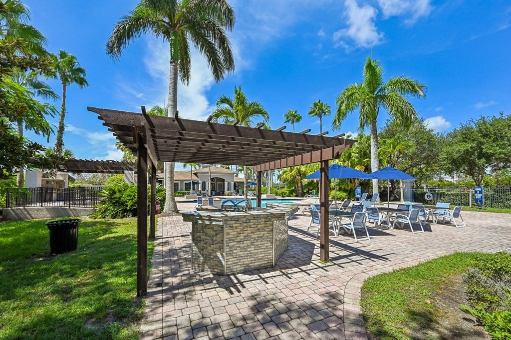 Community Grill Station at Heritage Bay, Jensen Beach