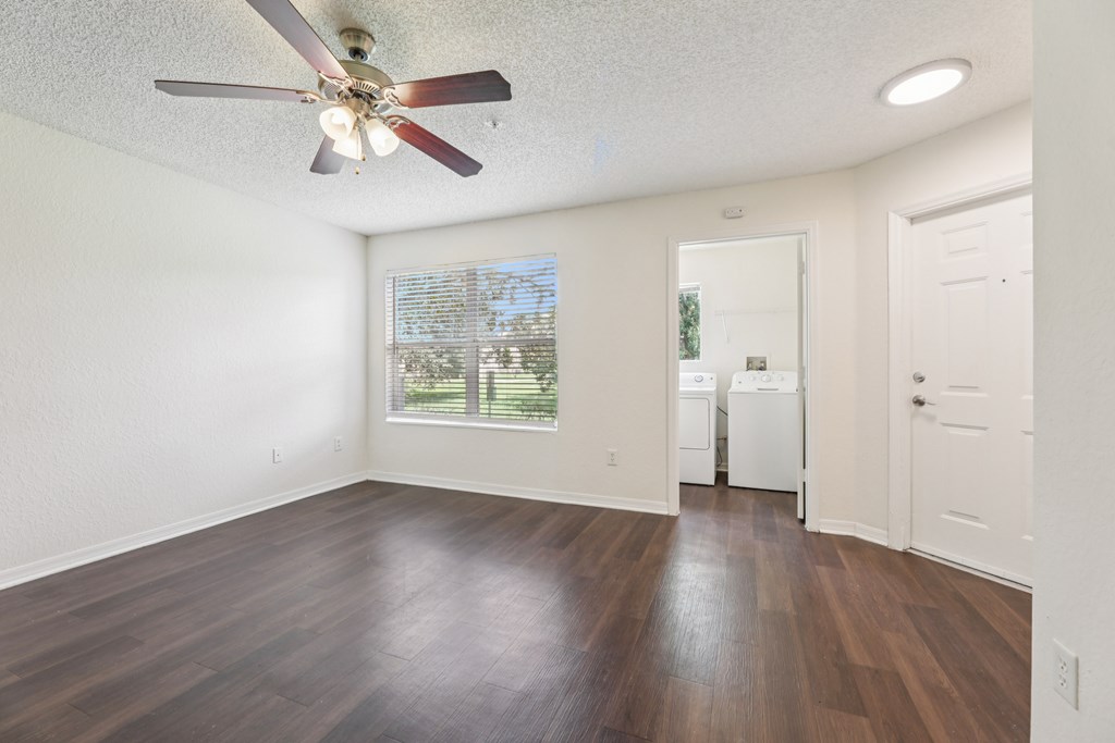 Lighted Ceiling Fan at University Park Apartments, Florida, 32817