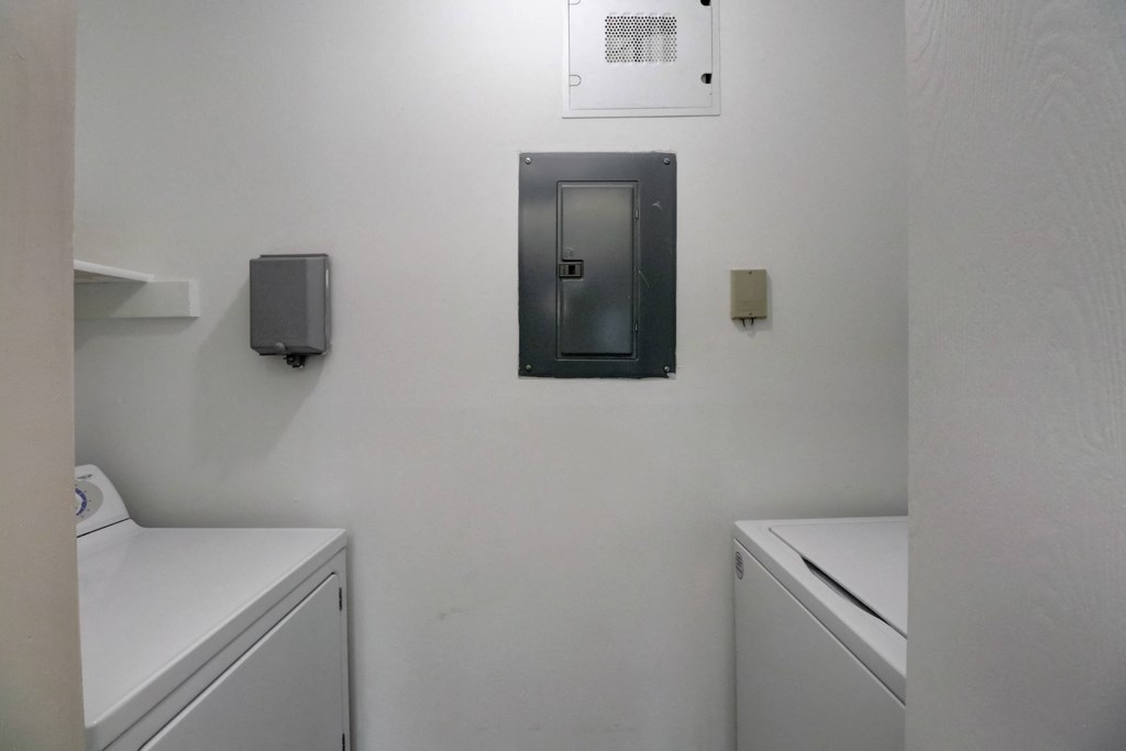 Washer and Dryer Set at Brookstone Village, Cincinnati, OH, 45209