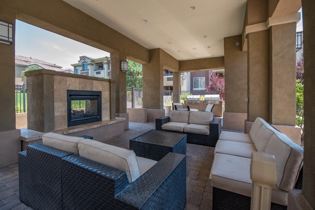 Outdoor Lounge Outdoor Lounge at Broadstone Towne Center, Albuquerque