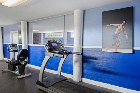 Fitness Center at River Crossing Apartments, Thunderbolt, GA