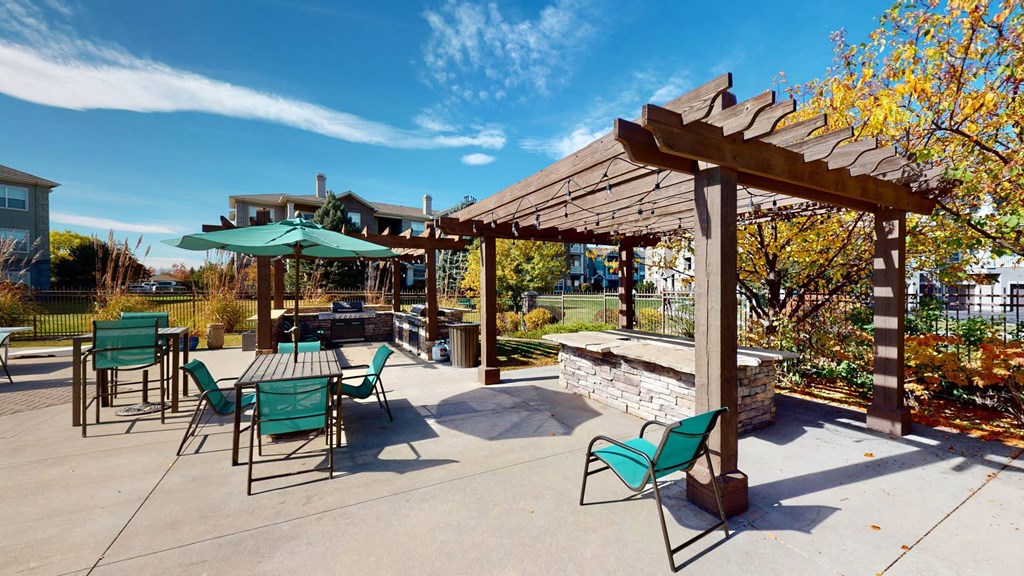 Outdoor Lounge Area at Heritage at Stone Mountain, Northglenn