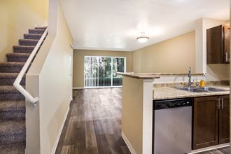 1300 SW Campus Drive 3 Beds Apartment for Rent - Photo Gallery 3