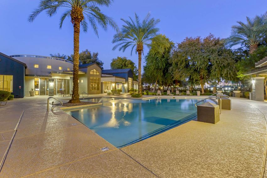 Sweetwater At Metro North Apartments, 2902 W Sweetwater Ave, Phoenix