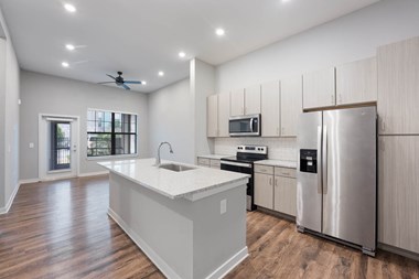 2201 NW Federal Highway 1-3 Beds Apartment for Rent - Photo Gallery 2